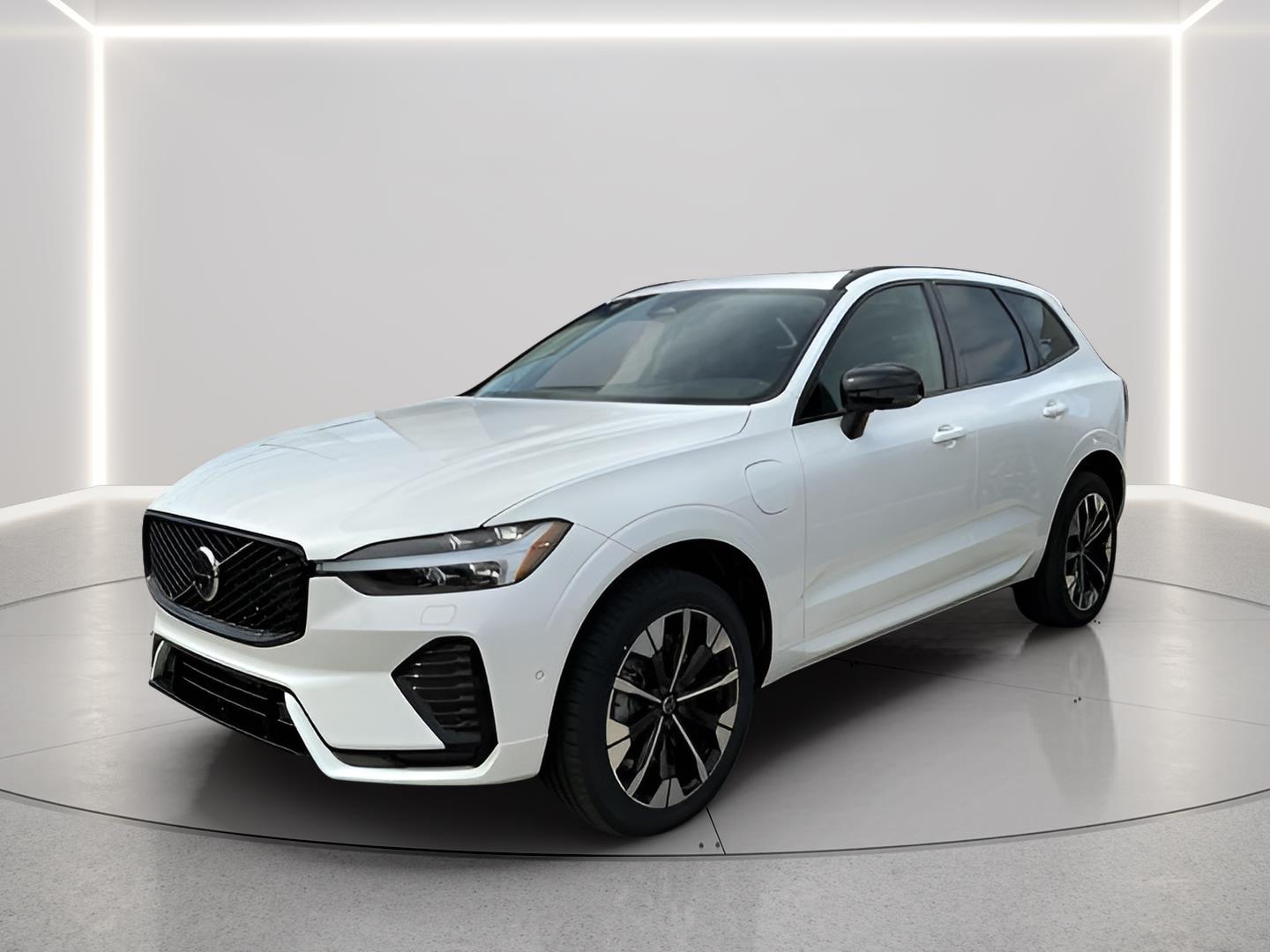 Crystal White Metallic 2026 Volvo XC60 SUV / Crossover All-Wheel Drive Automatic