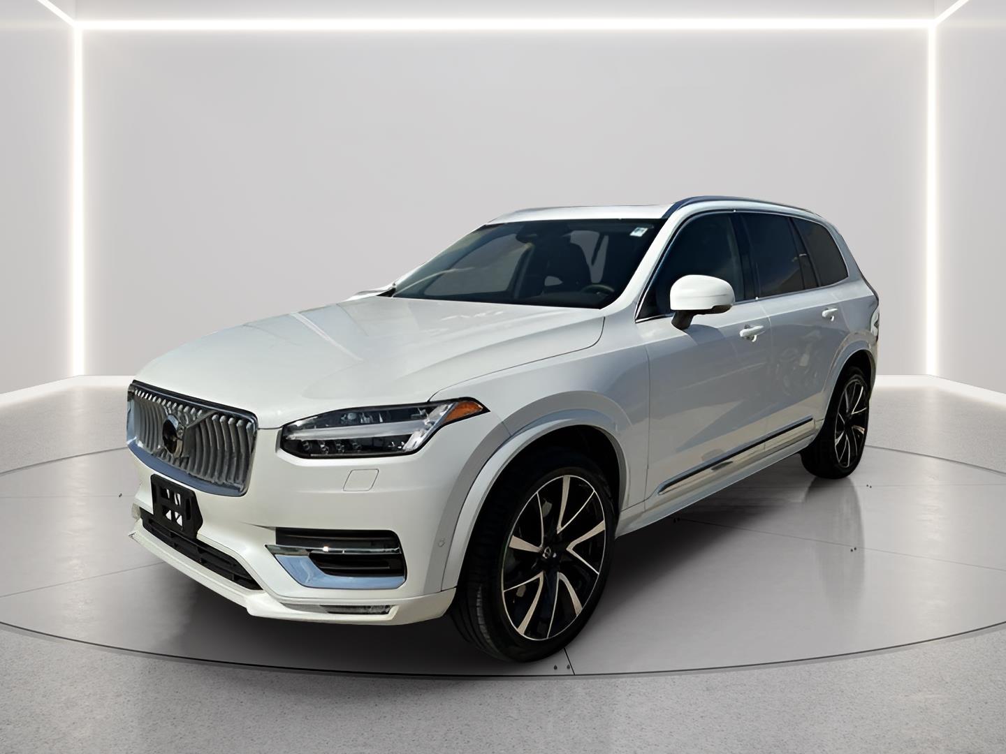 2023 Volvo XC90 B6 Plus Bright Theme 7-Passenger AWD