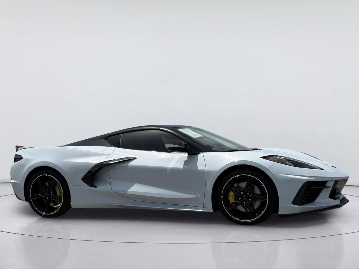 ARCTIC-WHITE 2022 Chevrolet Corvette Coupe Rear-Wheel Drive 