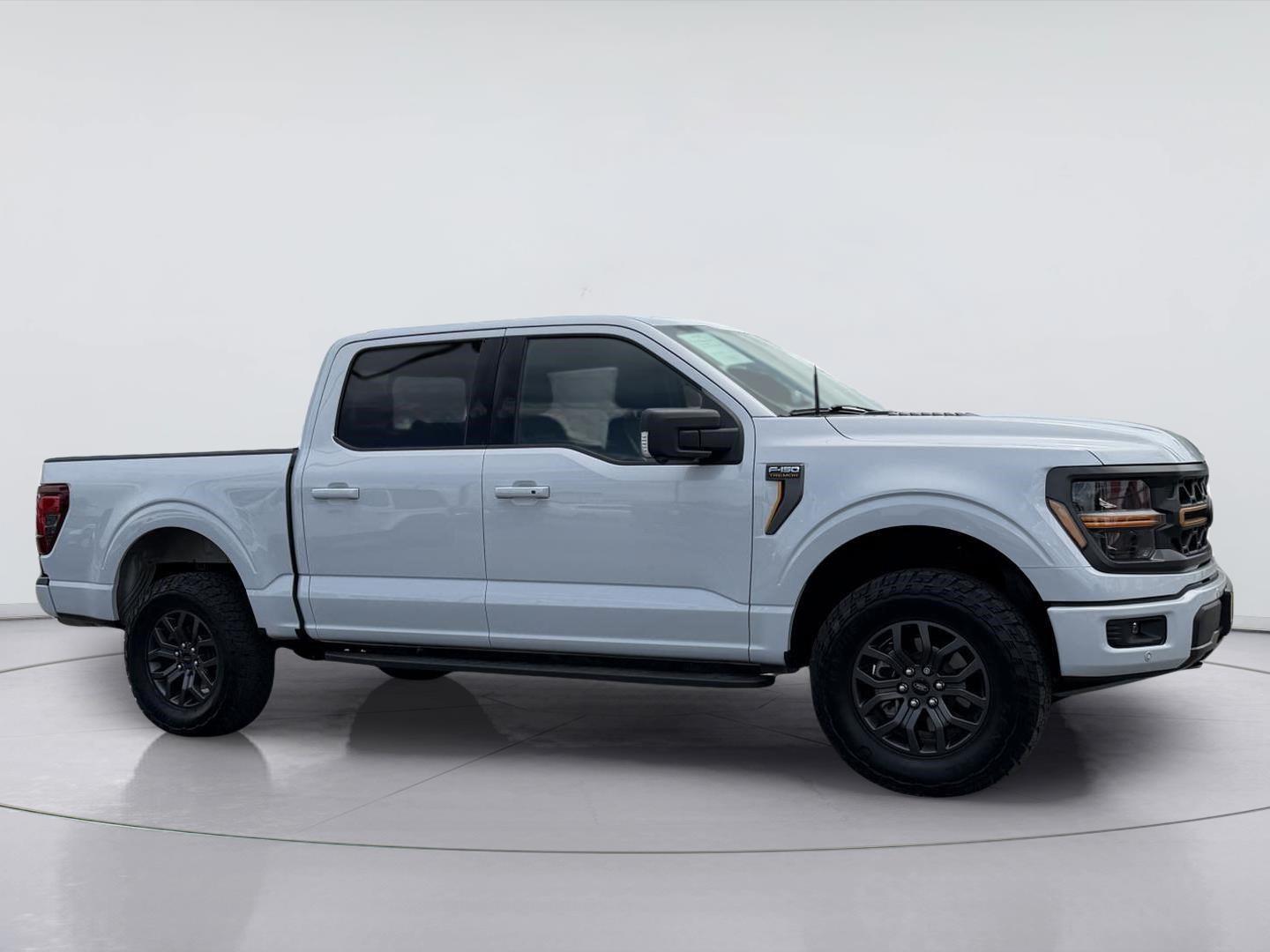 Space White 2025 Ford F-150 Pickup Truck Four-Wheel Drive Automatic
