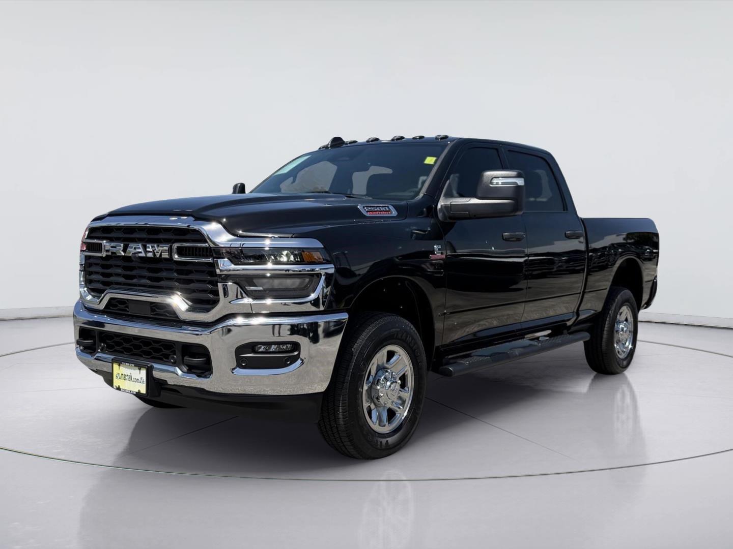Diamond Black Crystal Pearlcoat 2025 RAM 2500 Pickup Truck Four-Wheel Drive 8-Speed Automatic