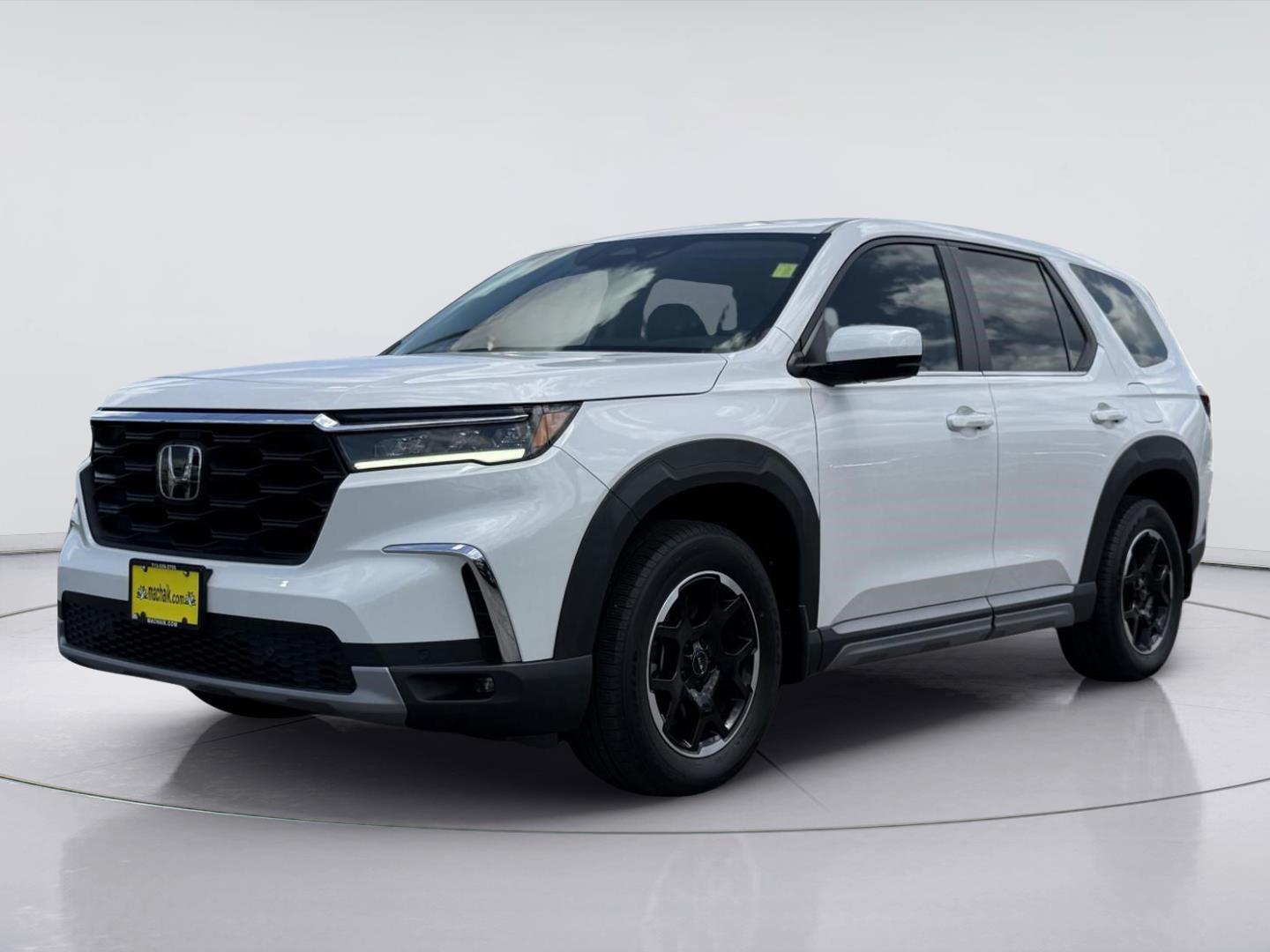 Platinum White Pearl 2025 Honda Pilot SUV / Crossover Front-Wheel Drive Automatic