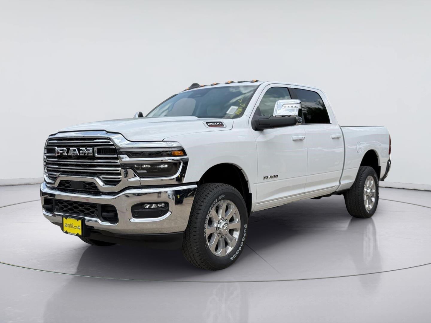 Bright White Clearcoat 2026 RAM 2500 Pickup Truck Four-Wheel Drive 8-Speed Automatic