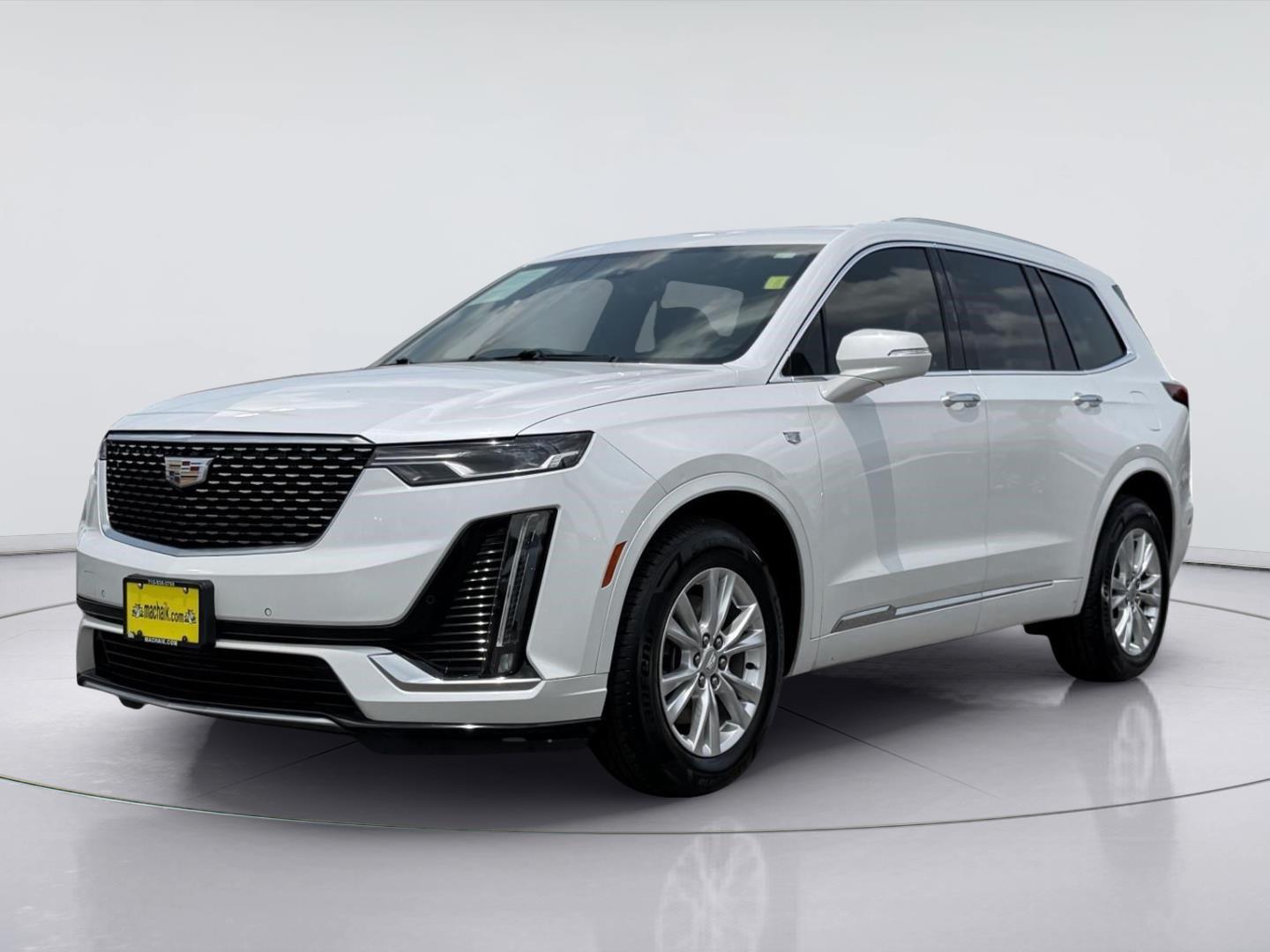 Crystal White Tricoat 2023 Cadillac XT6 SUV / Crossover Front-Wheel Drive 9-Speed Automatic
