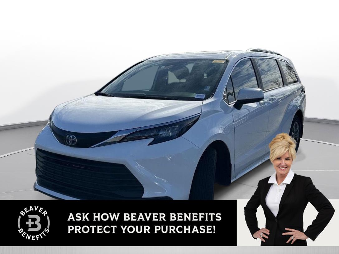 2025 Toyota Sienna LE 8-Passenger AWD