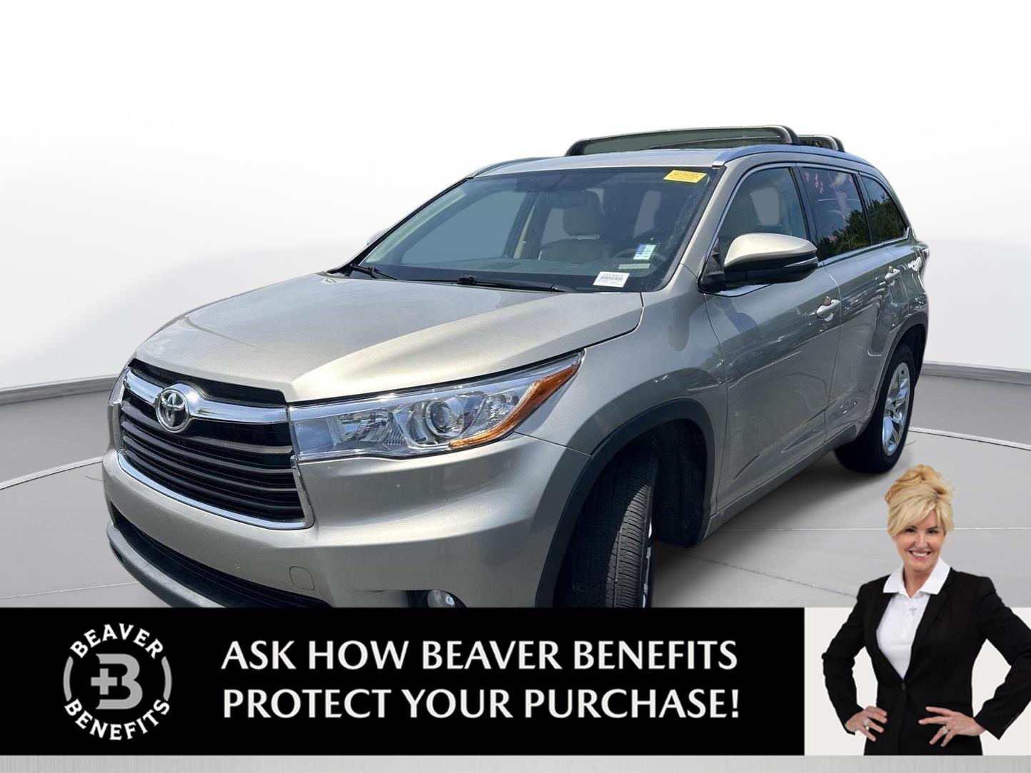 Creme Brulee Mica 2015 Toyota Highlander SUV / Crossover Front-Wheel Drive Automatic