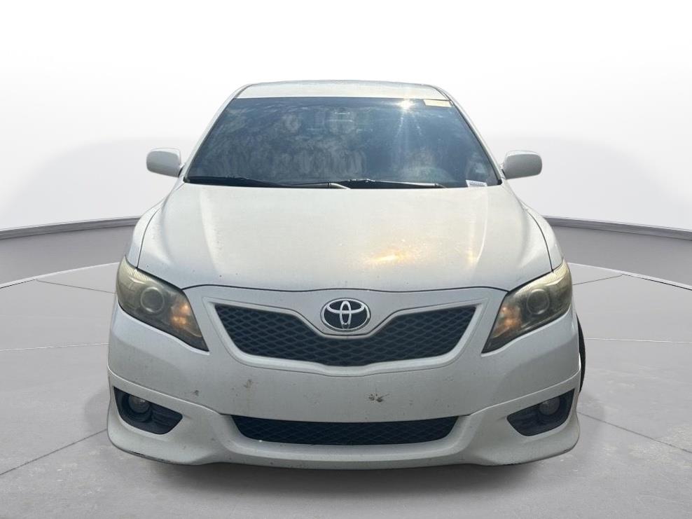 Used 2011 Super White Toyota SE image 3