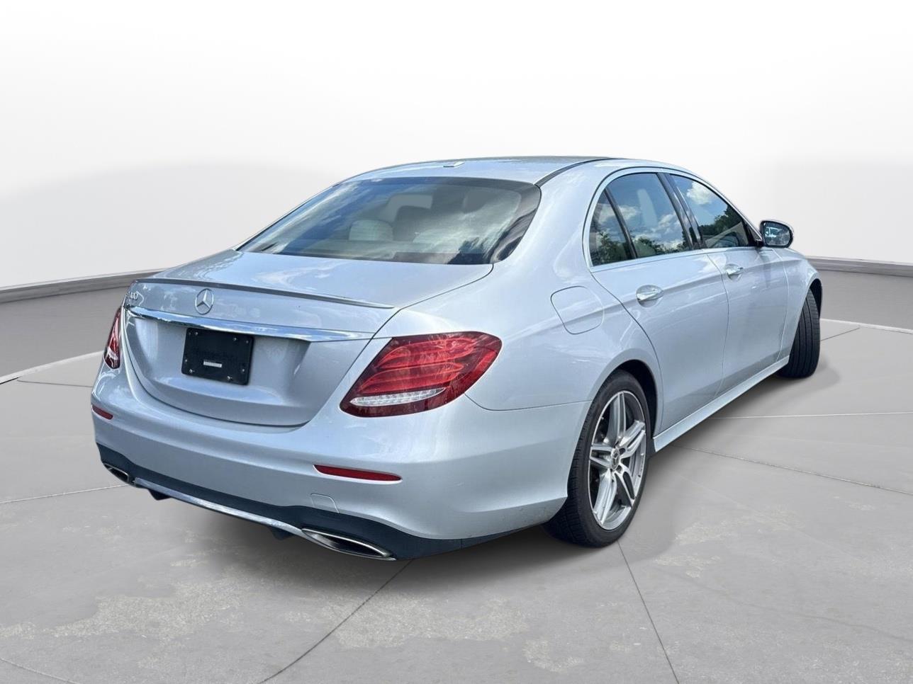 2019 Mercedes-Benz E-Class E 300 photo 5