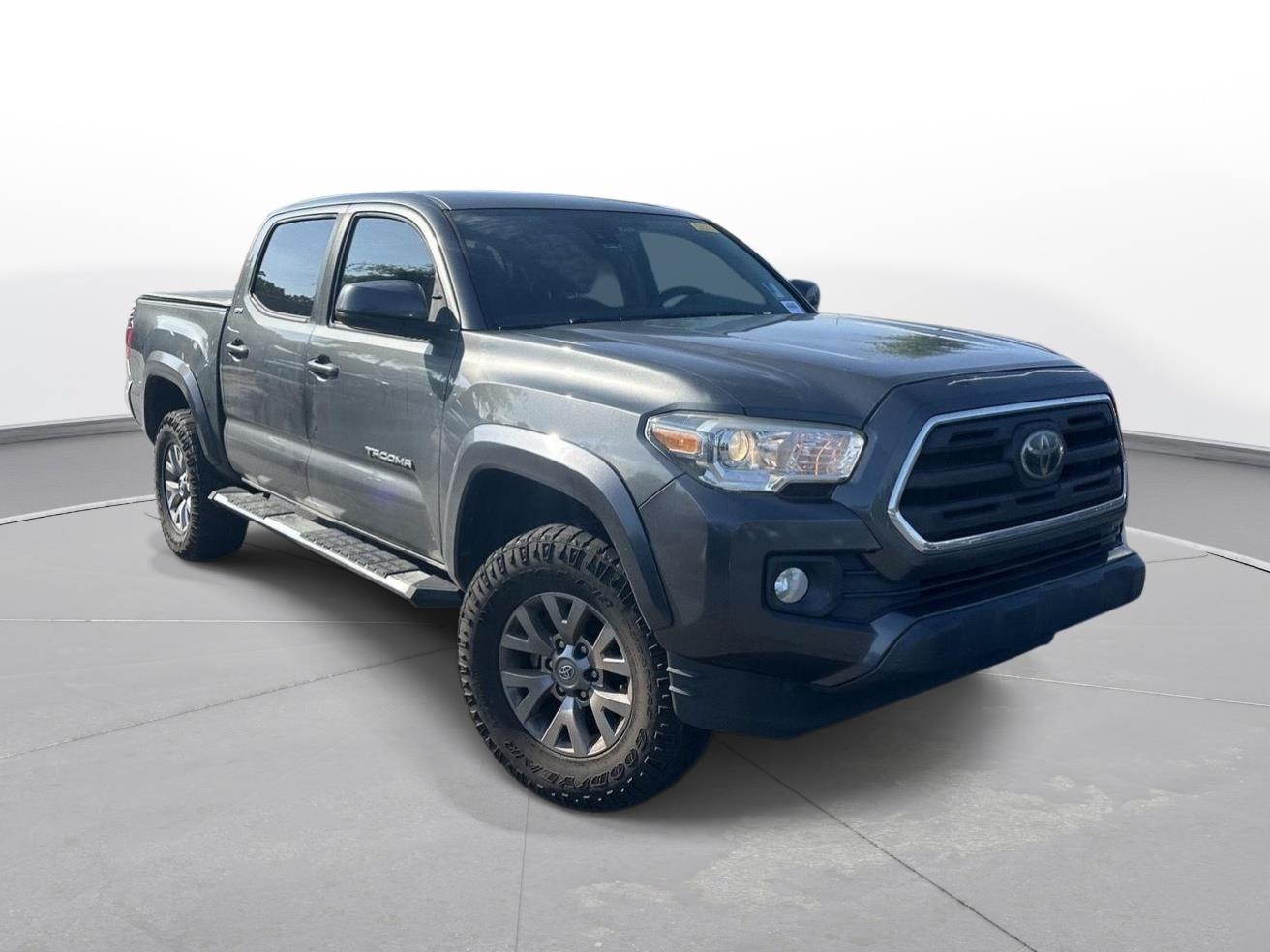 Used 2019 Magnetic Gray Metallic Toyota SR5 image 4