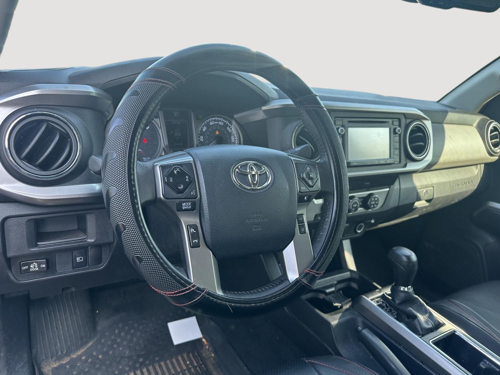 Used 2019 Magnetic Gray Metallic Toyota SR5 image 10