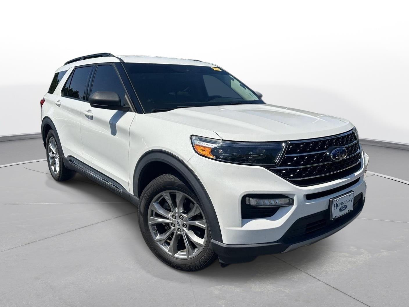 2020 Ford Explorer XLT photo 3