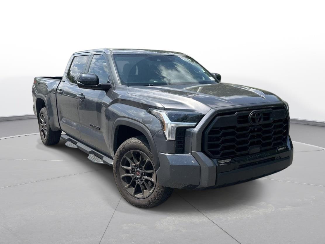 2025 Toyota Tundra Limited photo 3
