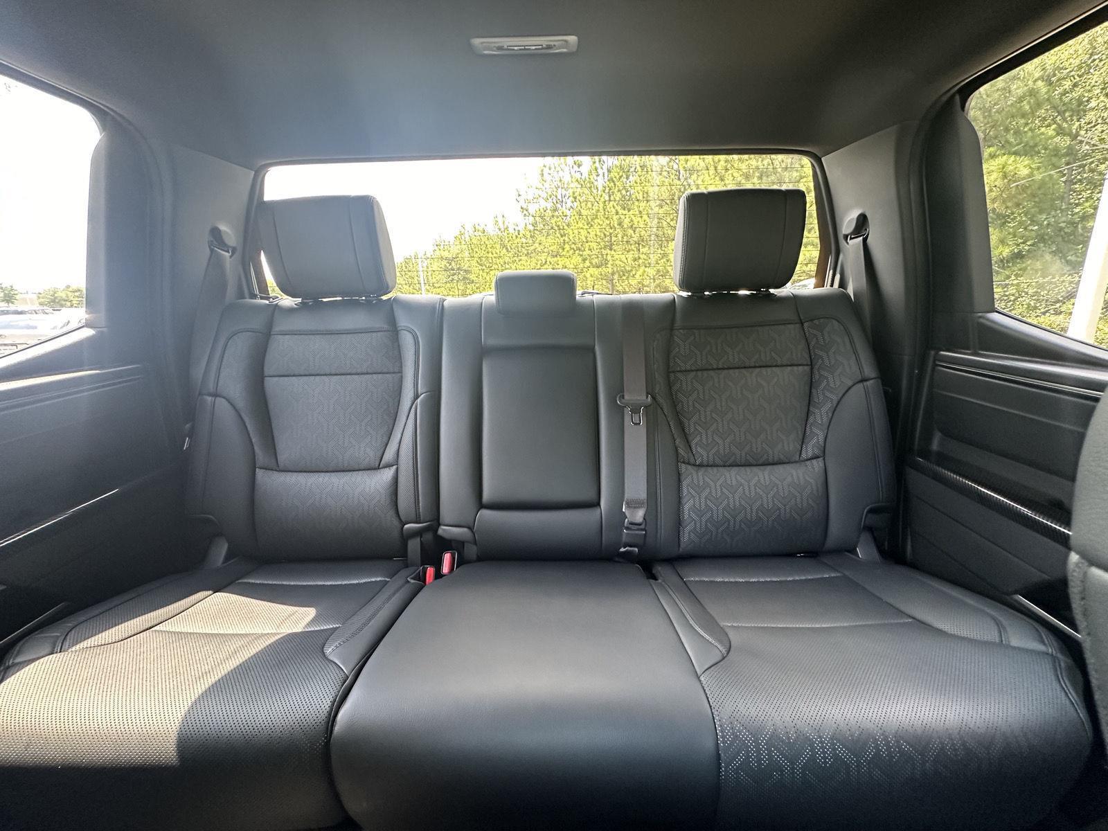 2025 Toyota Tundra Limited photo 12