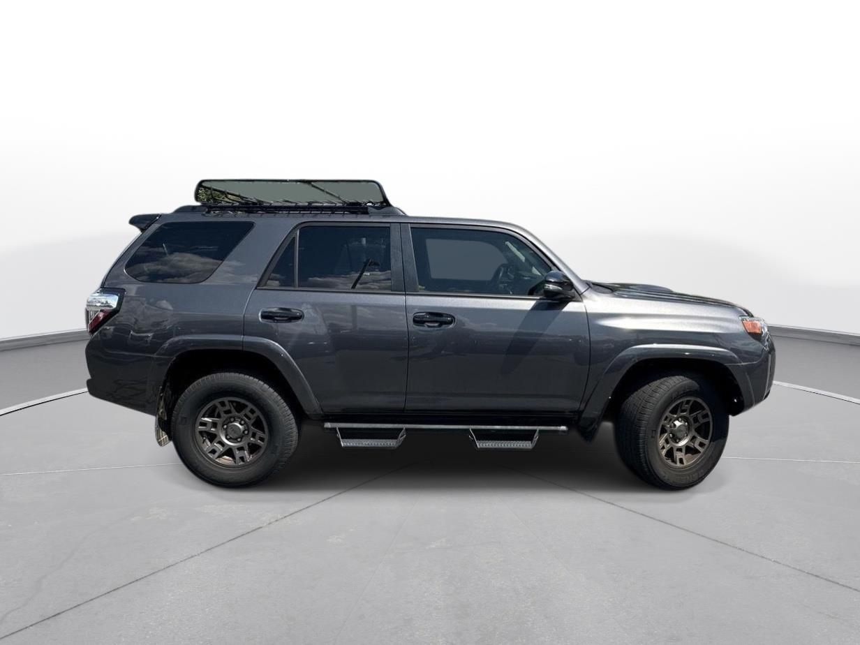 2020 Toyota 4Runner Venture photo 4