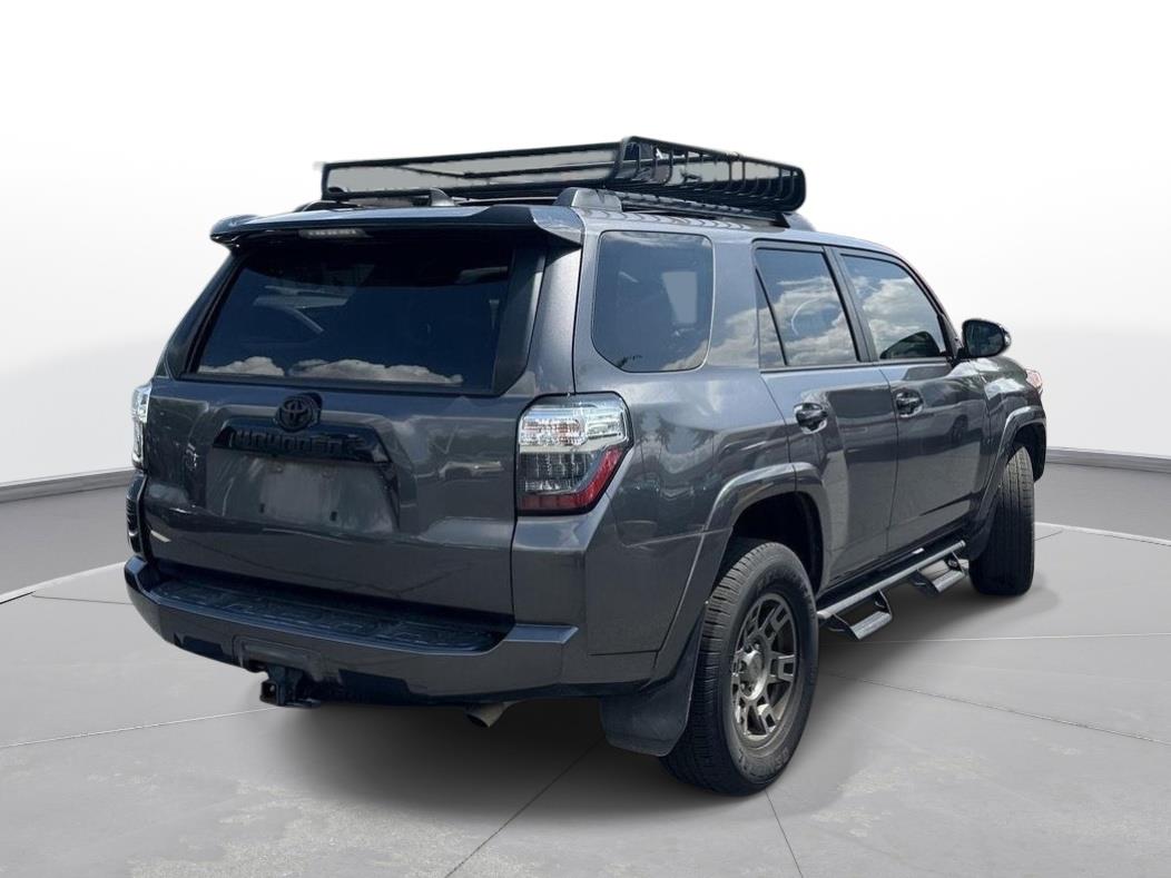 2020 Toyota 4Runner Venture photo 5