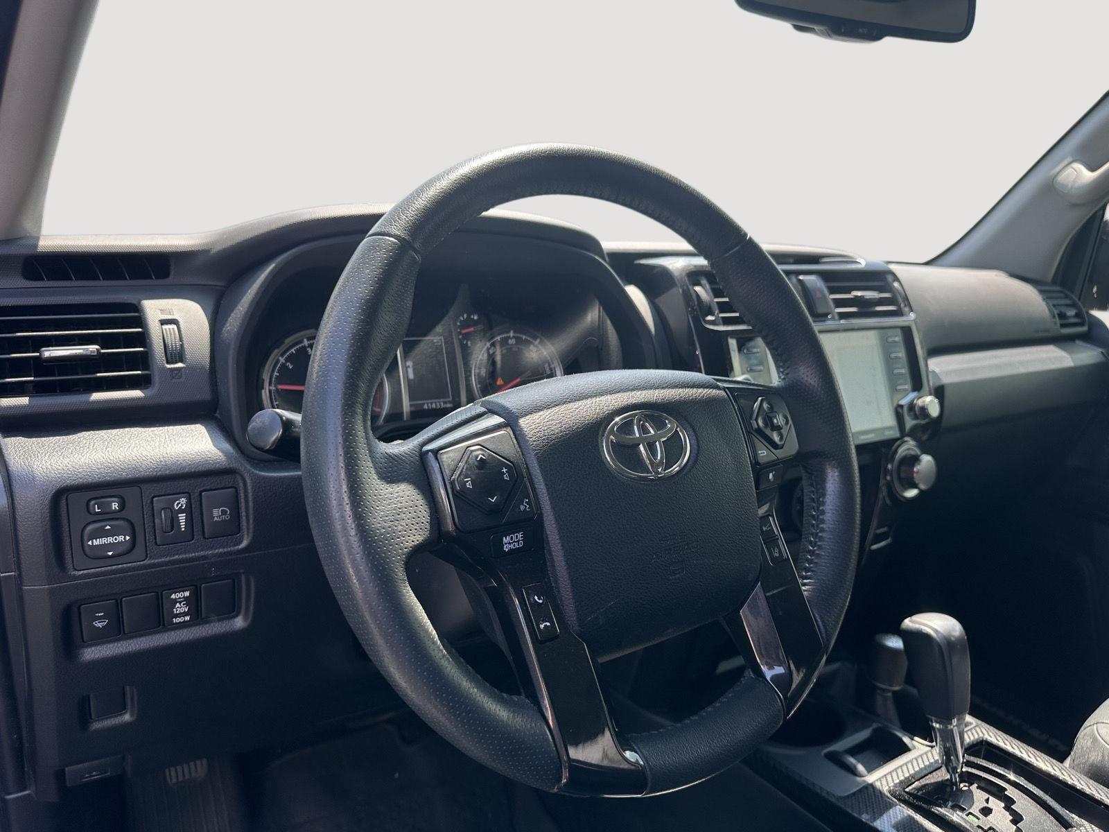 2020 Toyota 4Runner Venture photo 10