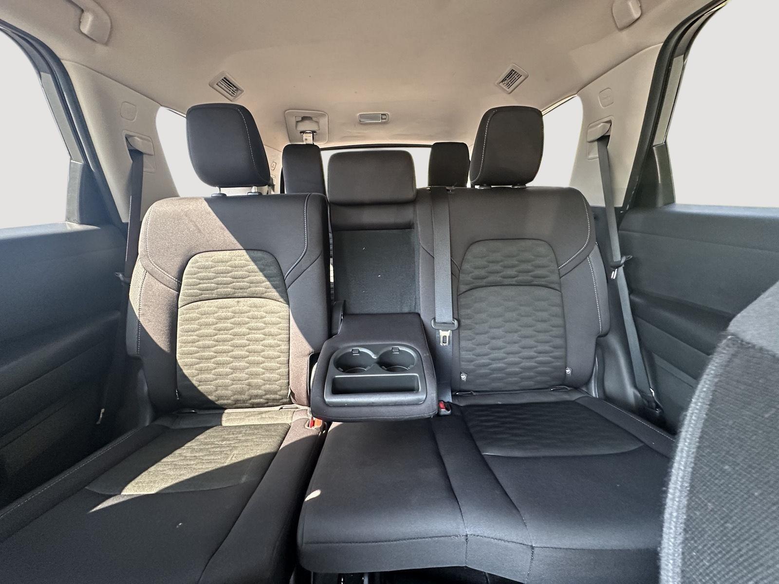 2024 Nissan Pathfinder SV photo 12