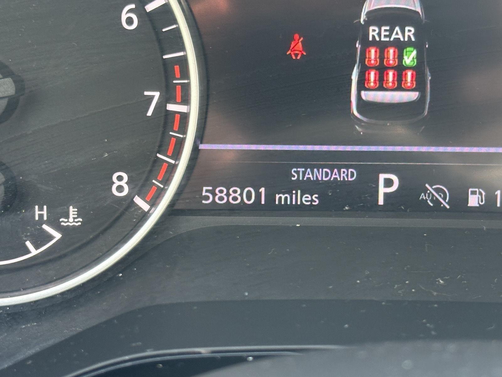2024 Nissan Pathfinder SV photo 13