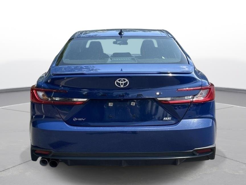 2025 Toyota Camry SE photo 6