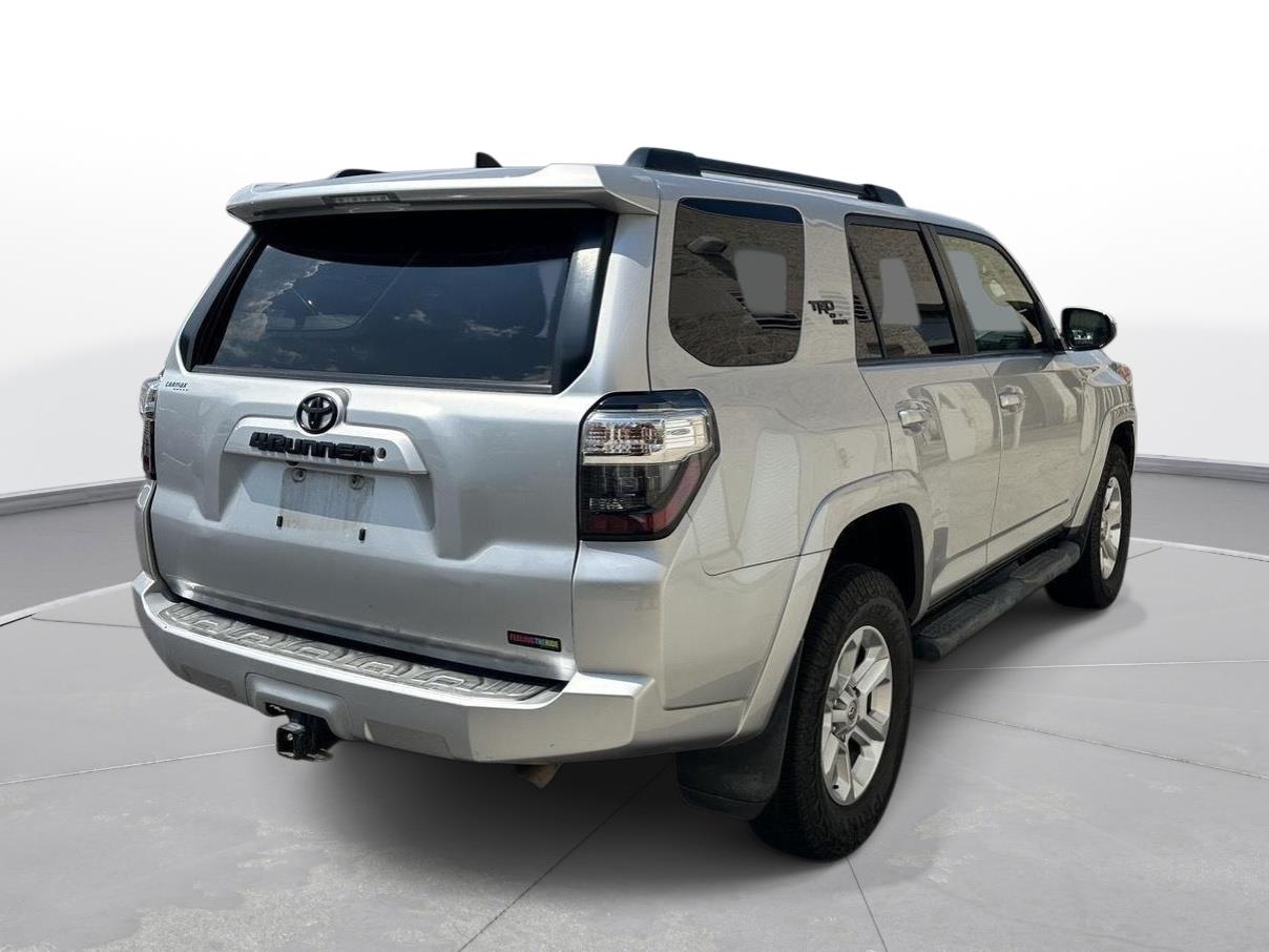 2019 Toyota 4Runner SR5 photo 5