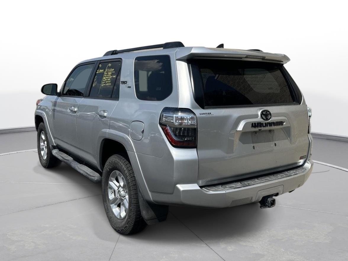 2019 Toyota 4Runner SR5 photo 7
