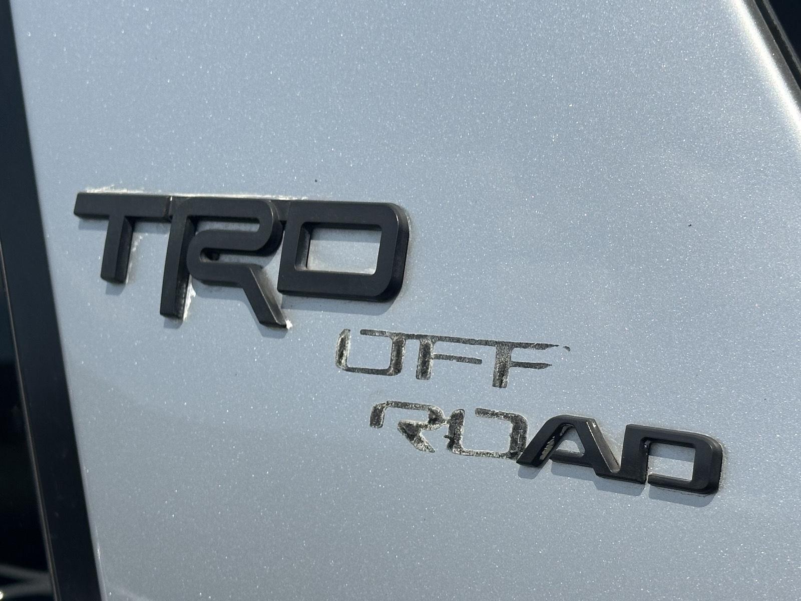 2019 Toyota 4Runner SR5 photo 9