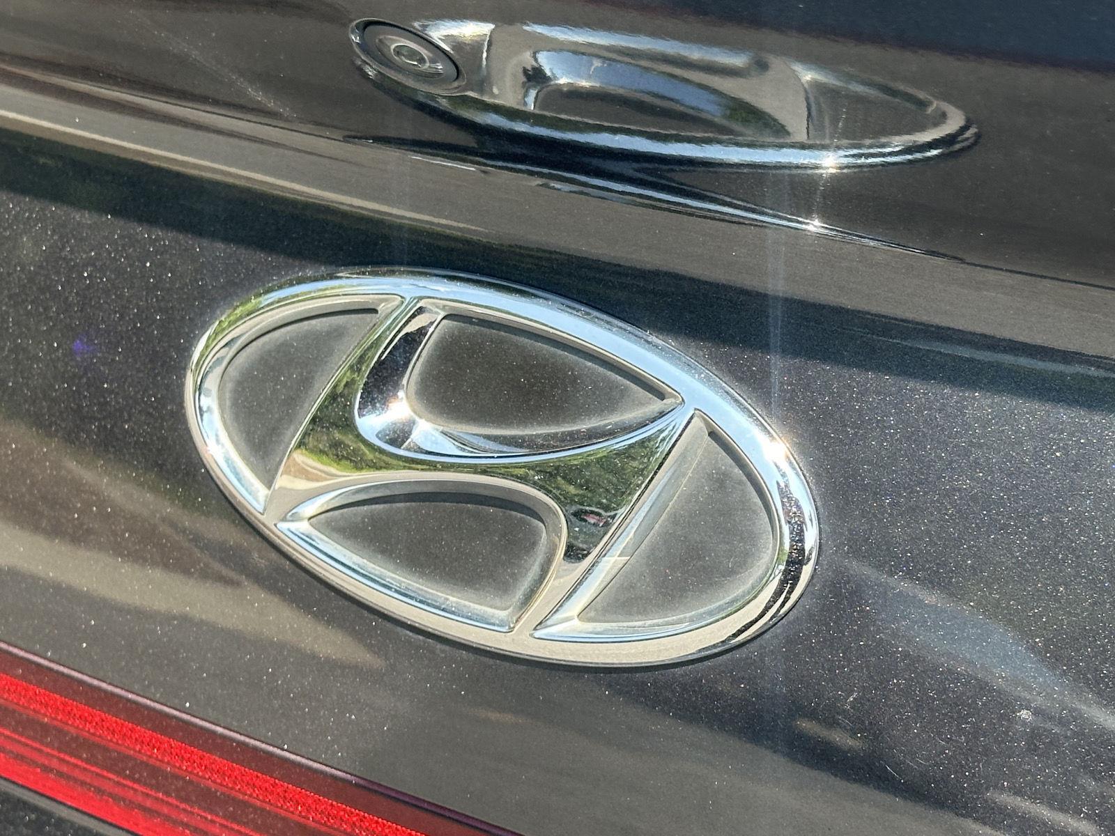 2020 Hyundai Sonata SEL photo 9