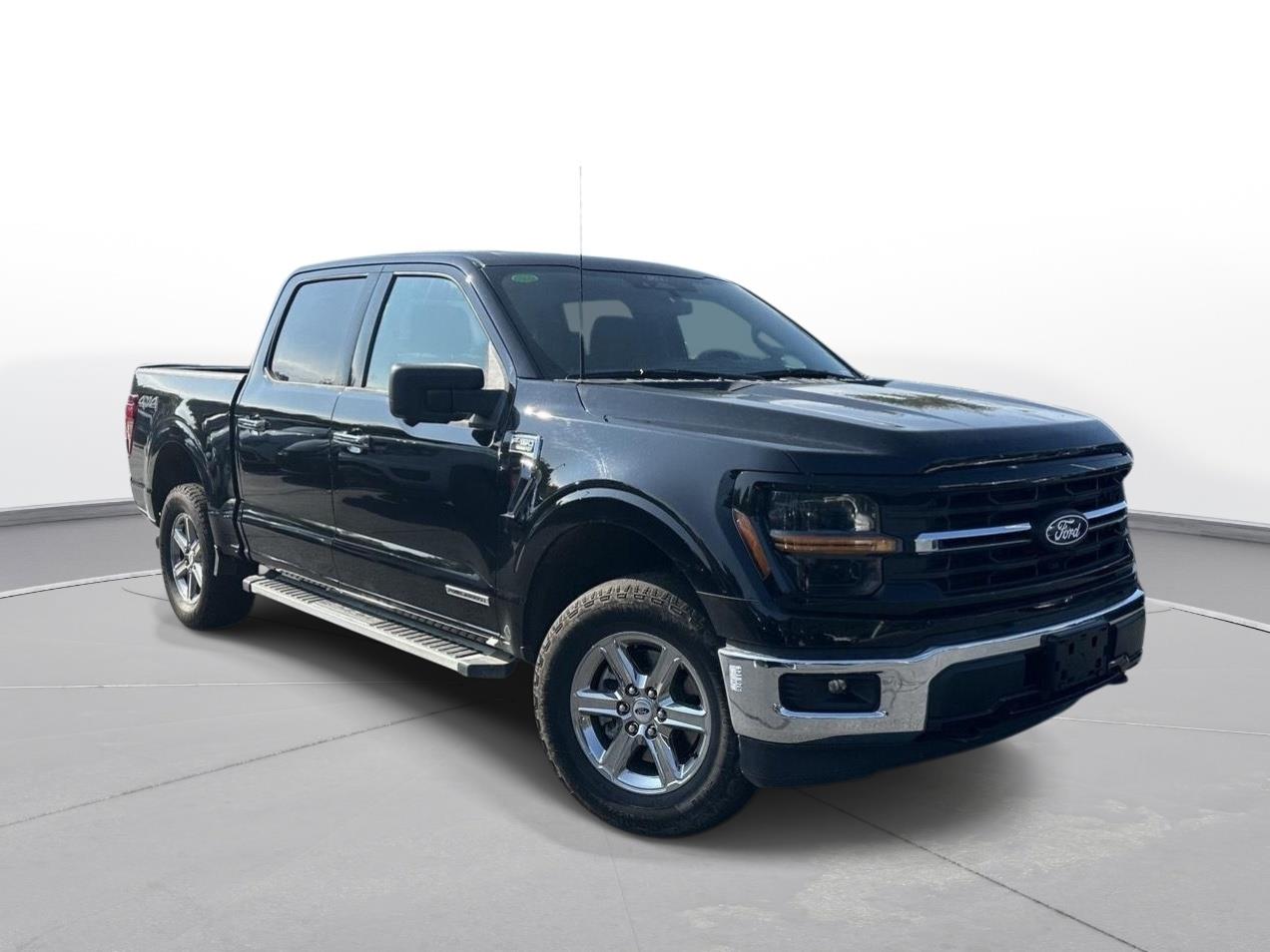 2024 Ford F-150 XLT photo 3