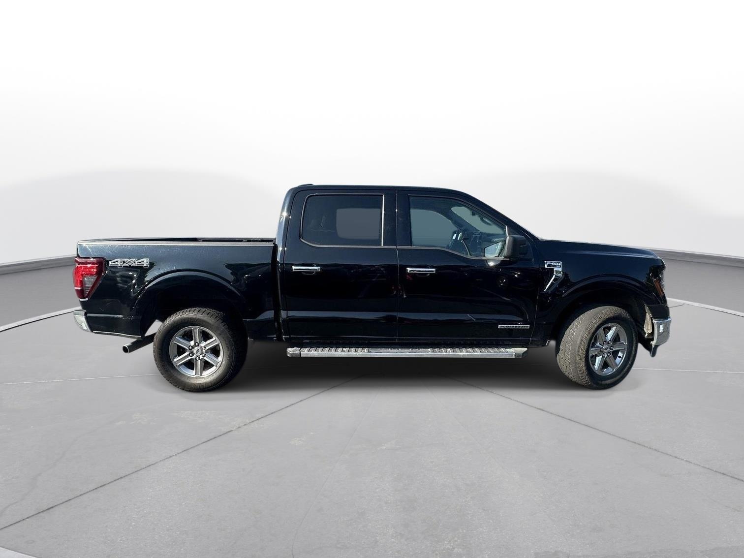 2024 Ford F-150 XLT photo 4