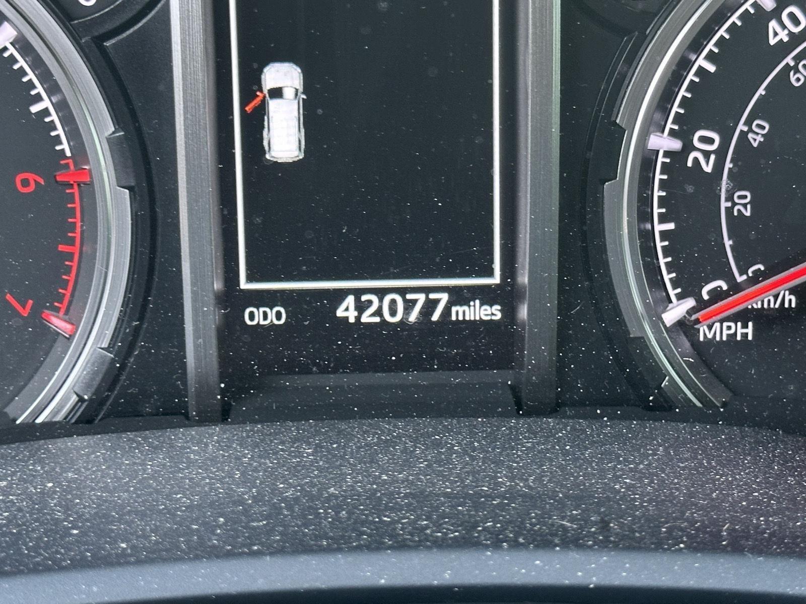 2024 Toyota 4Runner Limited photo 12