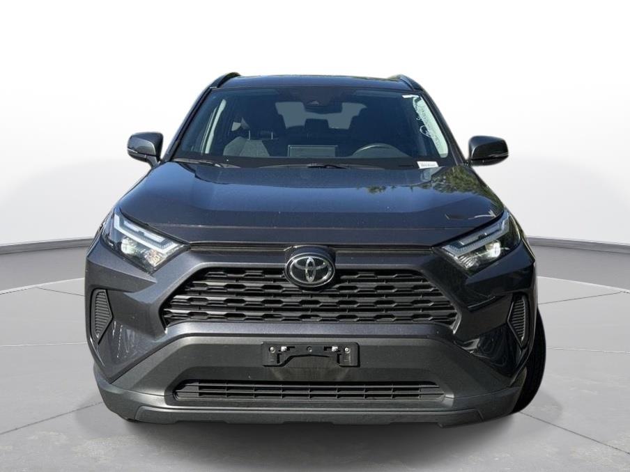2025 Toyota RAV4 XLE photo 2