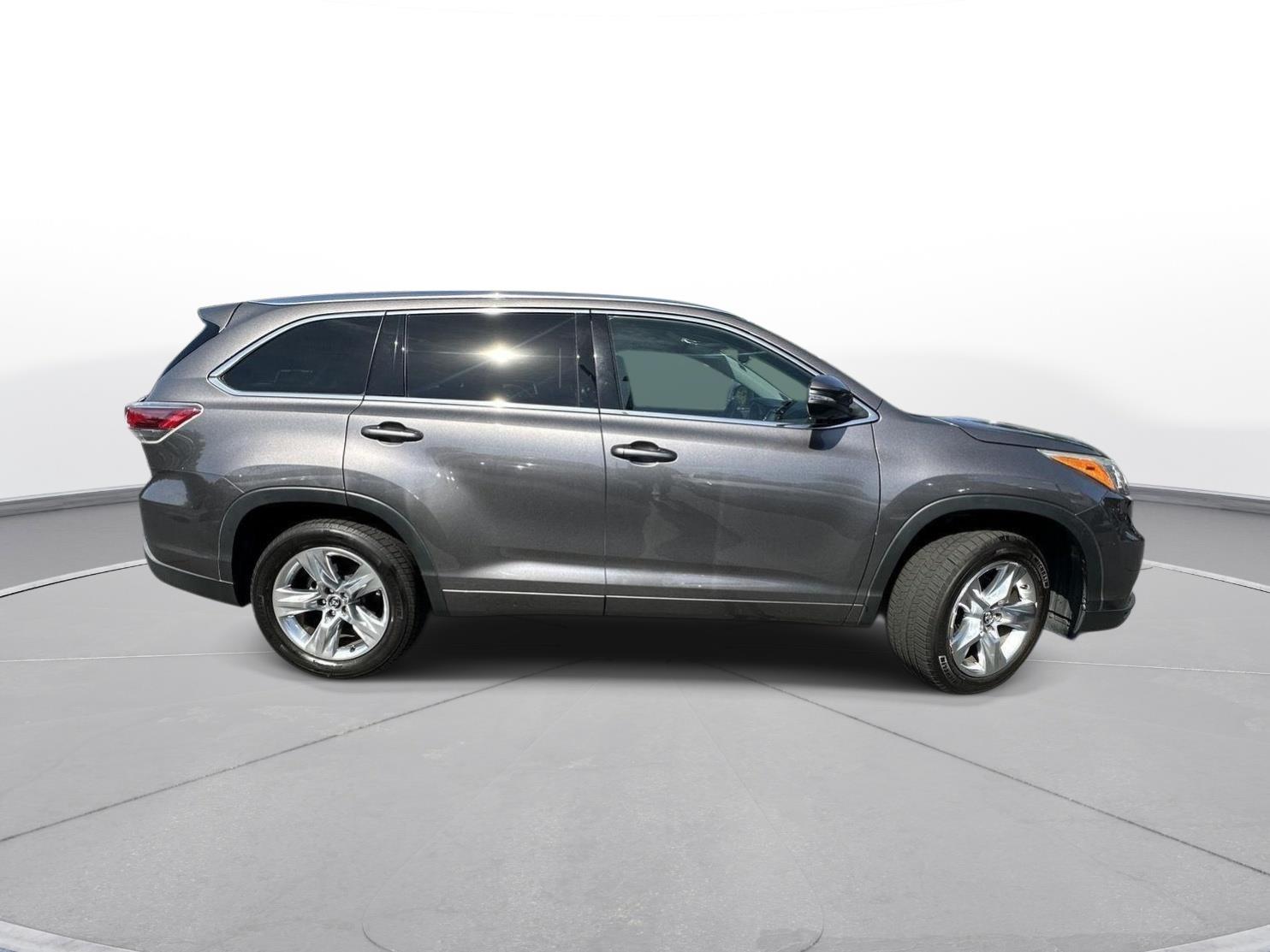 2016 Toyota Highlander Limited photo 4