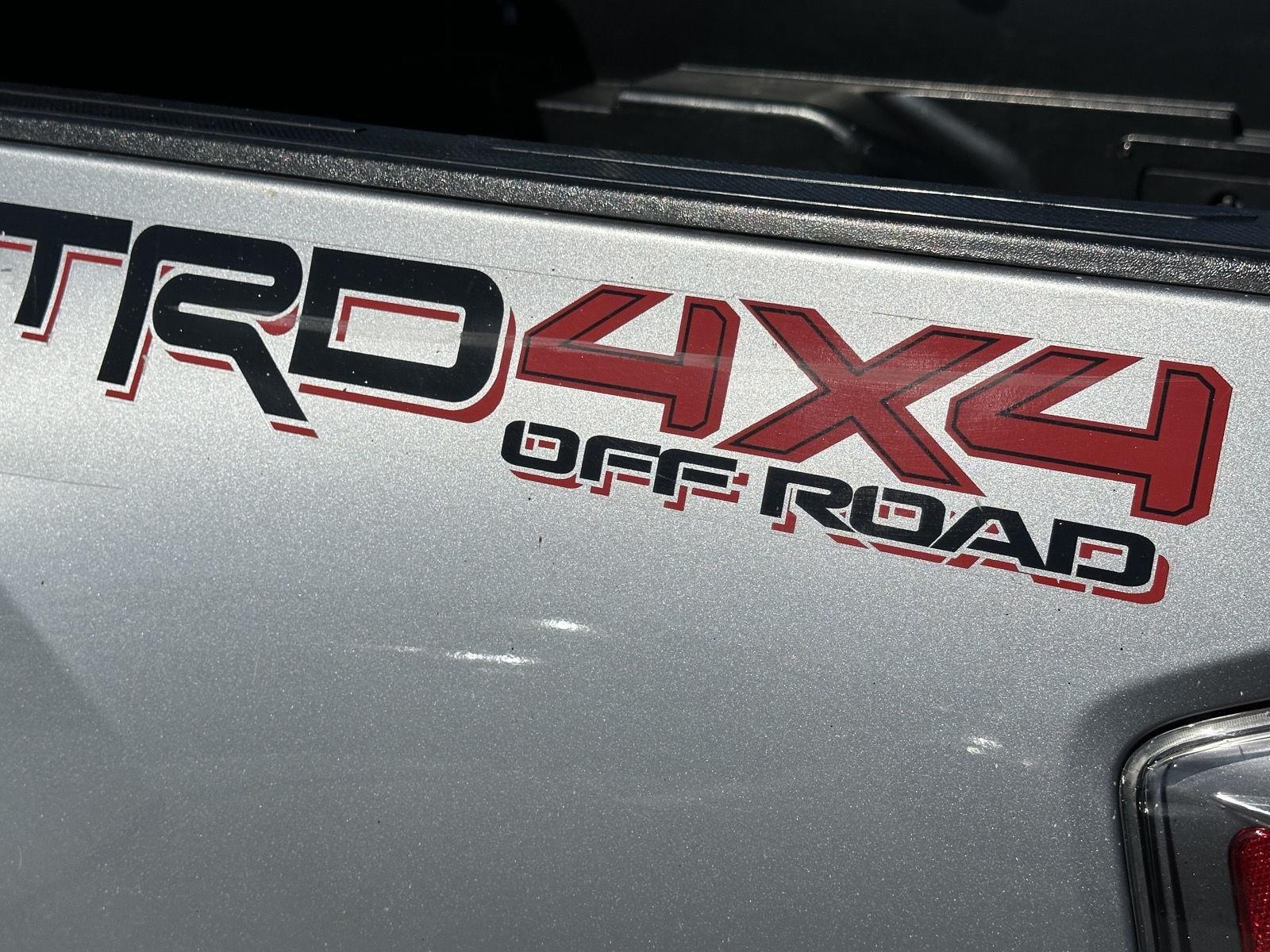 2020 Toyota Tacoma TRD Off Road photo 9