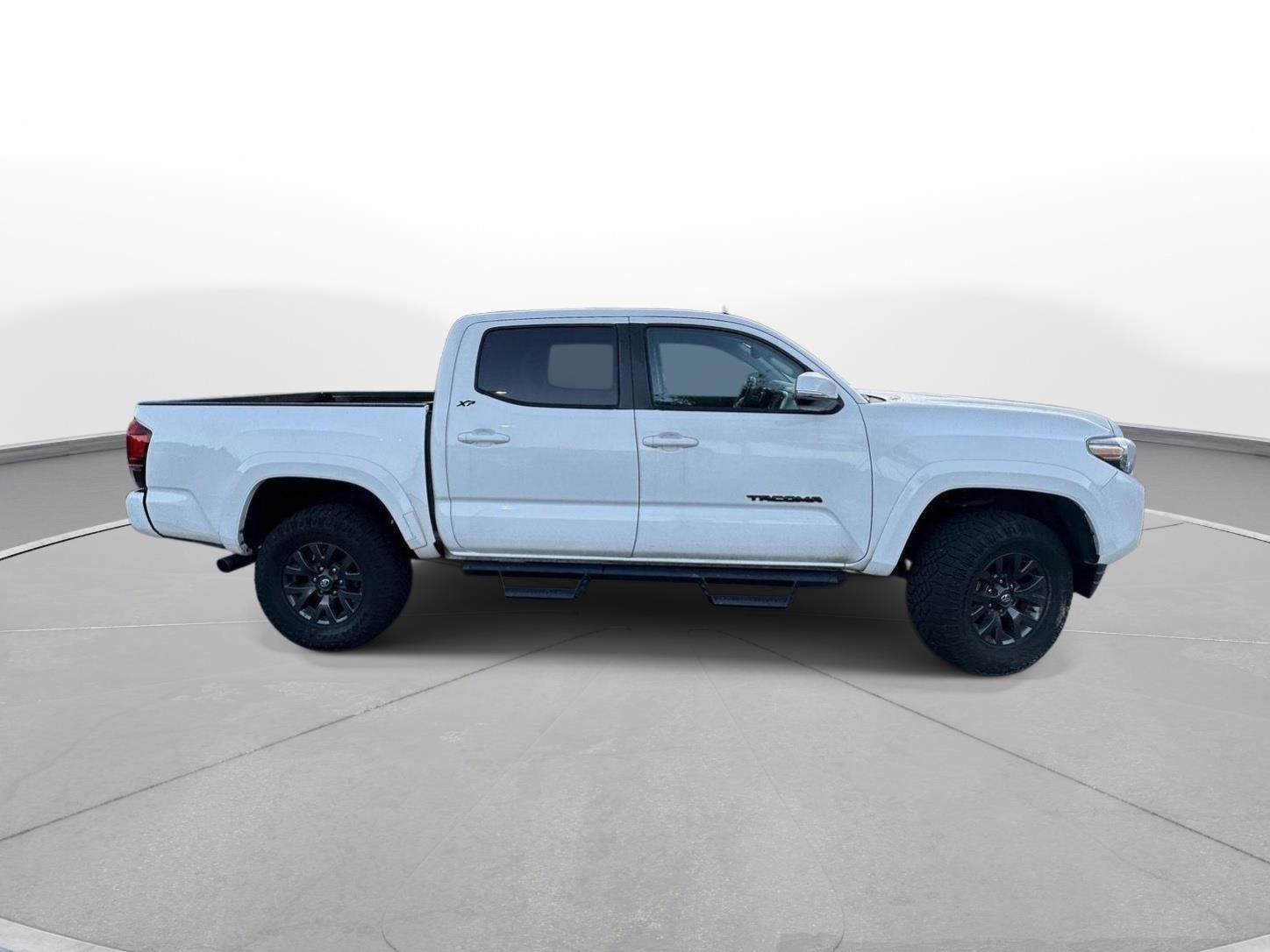 2023 Toyota Tacoma SR5 photo 4