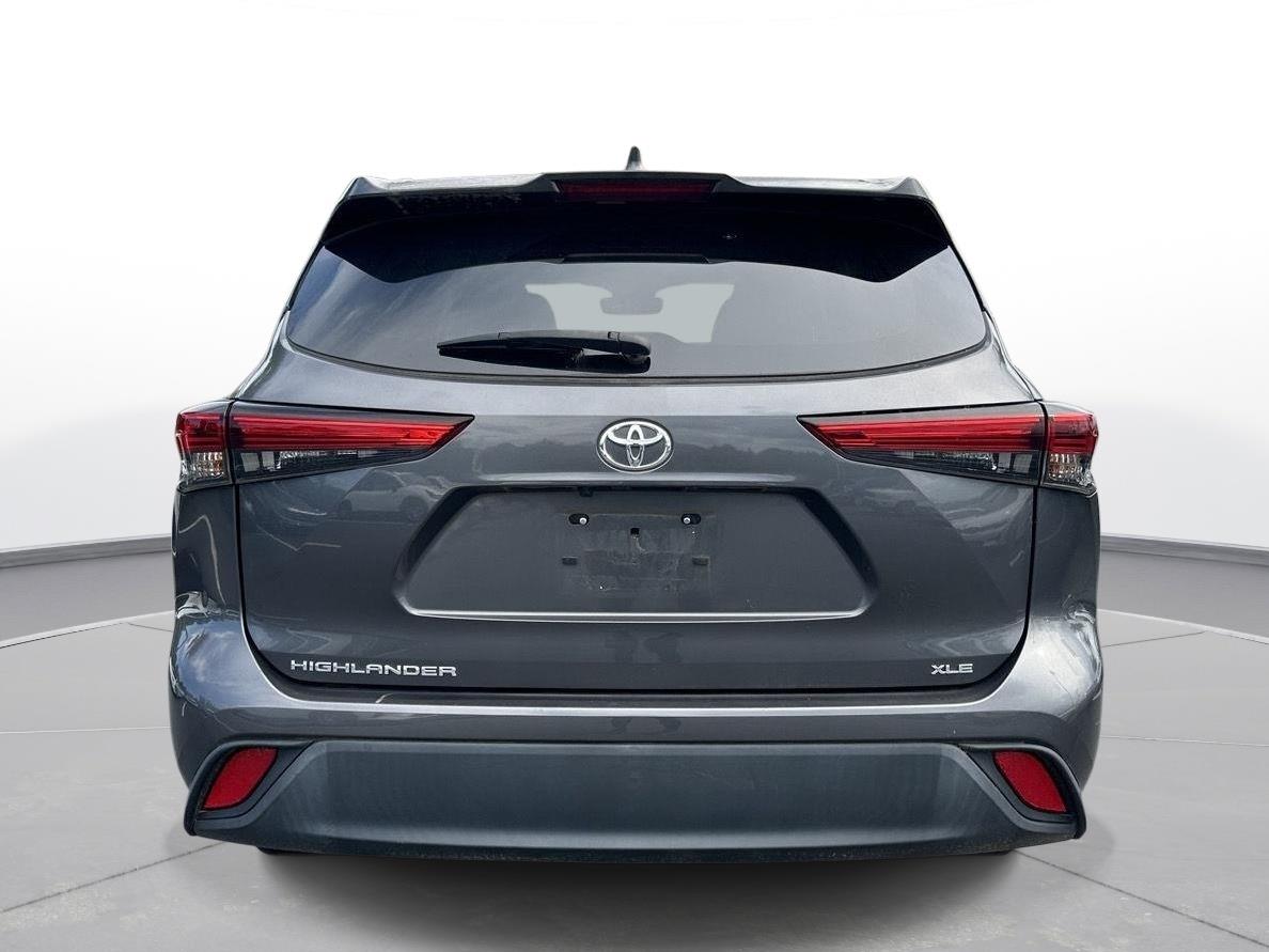 2023 Toyota Highlander XLE photo 6