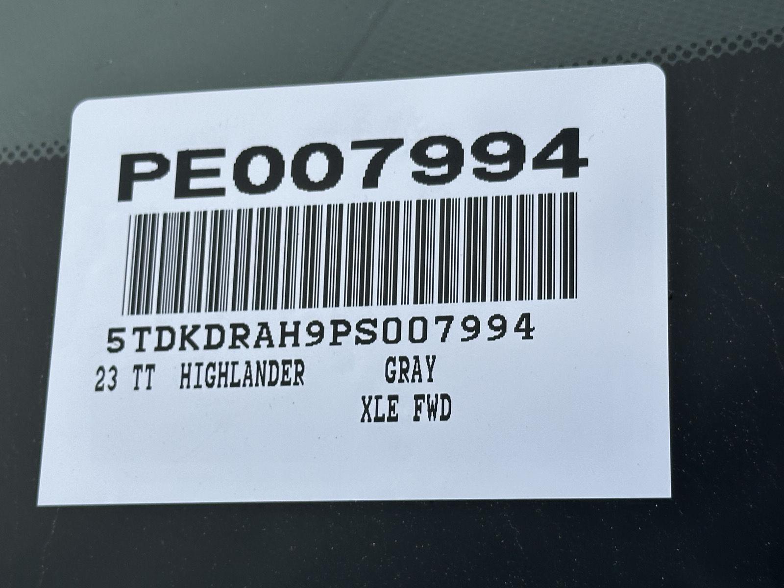 2023 Toyota Highlander XLE photo 14