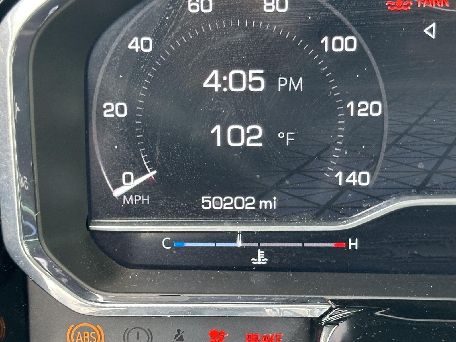 2025 GMC Sierra 1500 SLT photo 13