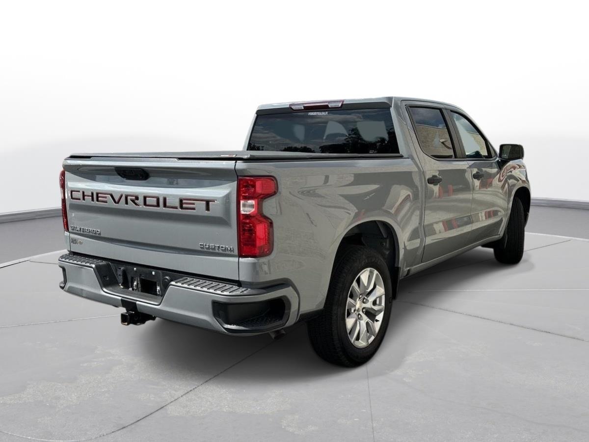 2024 Chevrolet Silverado 1500 Custom photo 5
