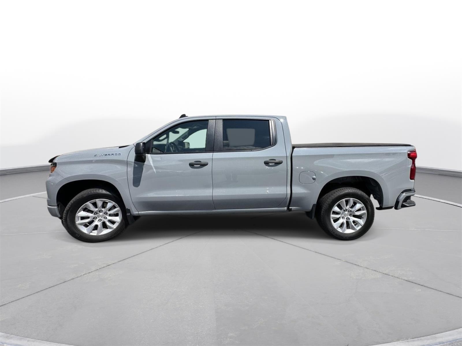 2024 Chevrolet Silverado 1500 Custom photo 8