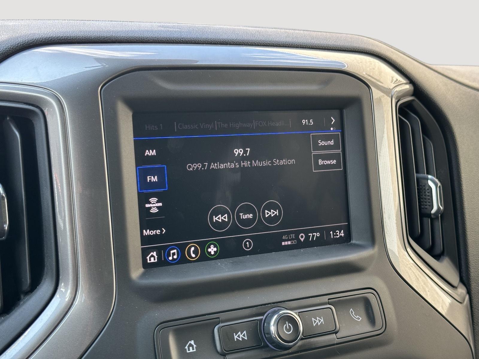 2024 Chevrolet Silverado 1500 Custom photo 11