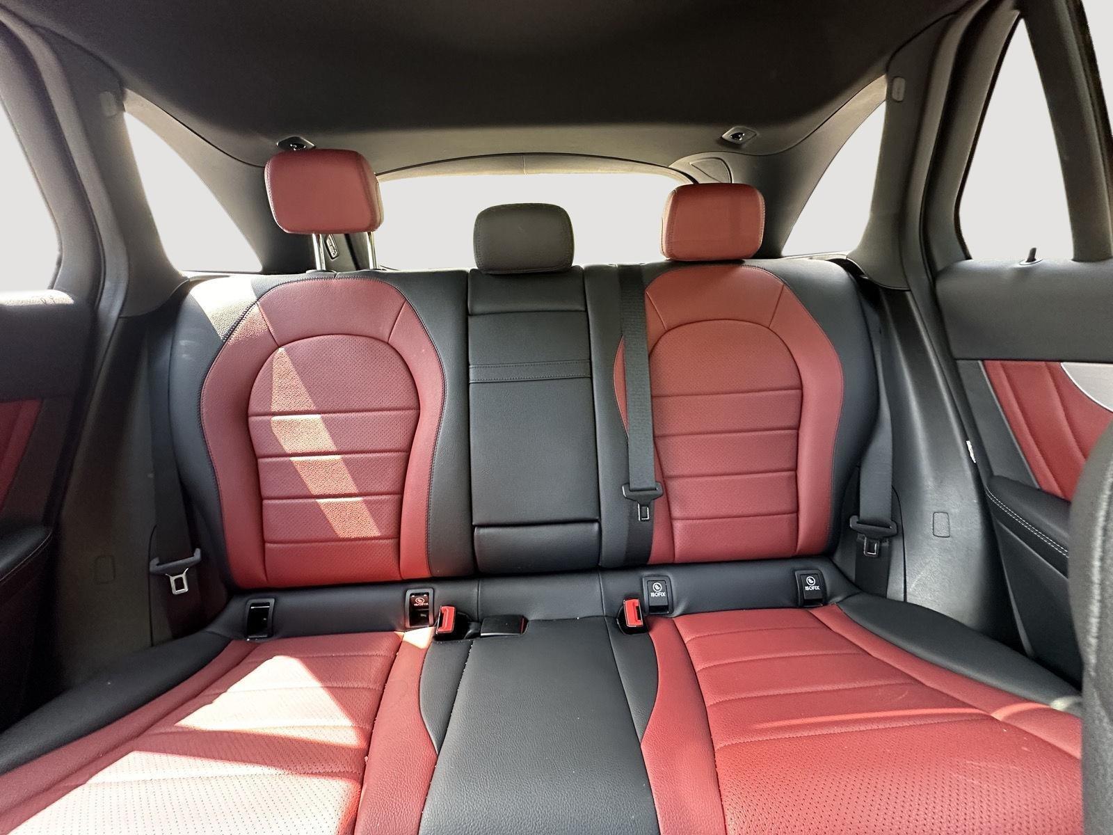 2021 Mercedes-Benz GLC GLC 300 photo 12