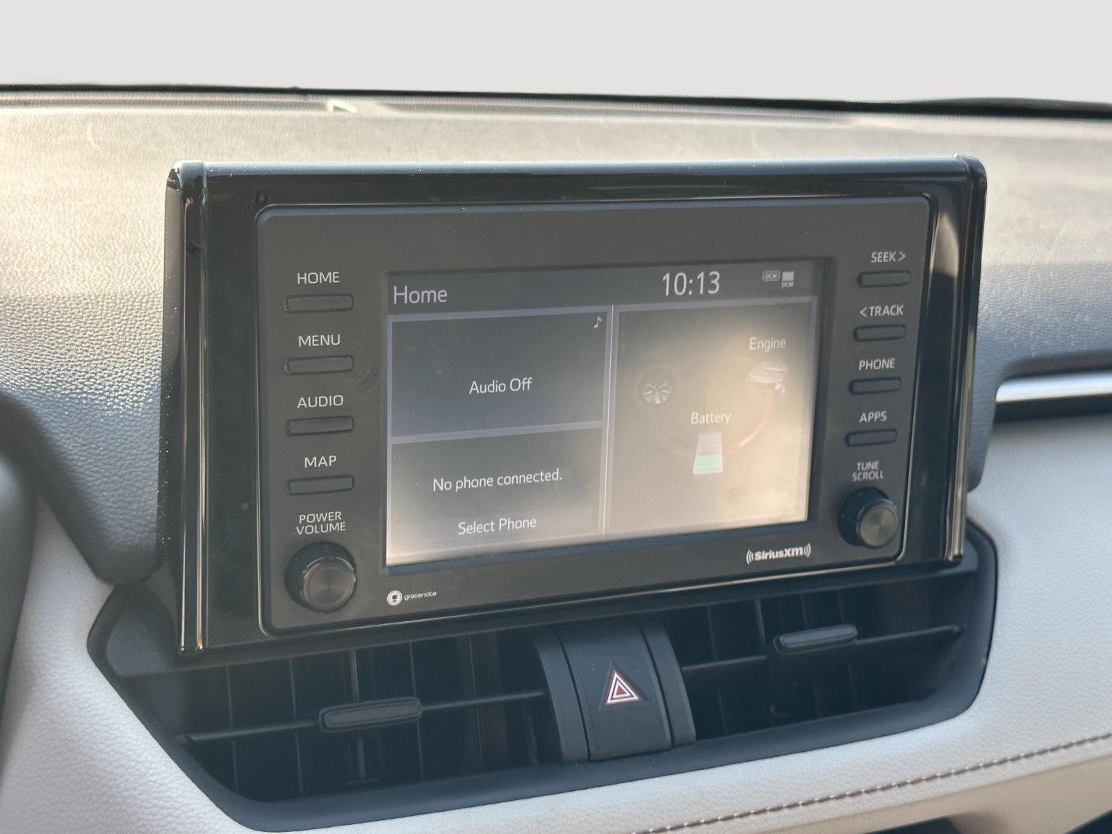2022 Toyota RAV4 Hybrid XLE photo 10