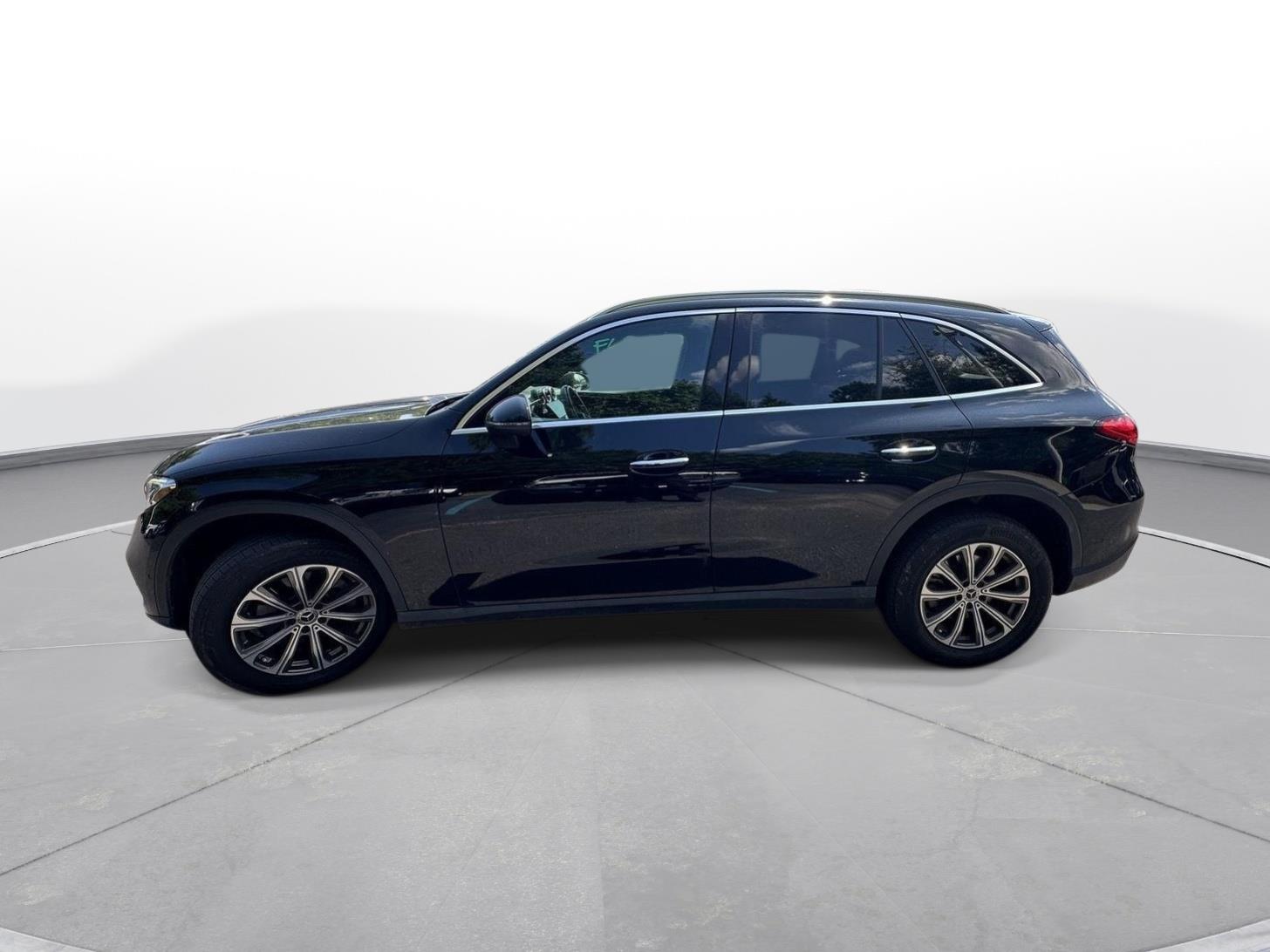 2024 Mercedes-Benz GLC GLC 300 photo 8