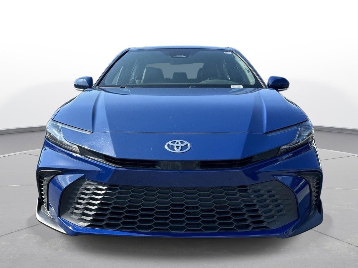 2025 Toyota Camry SE photo 2