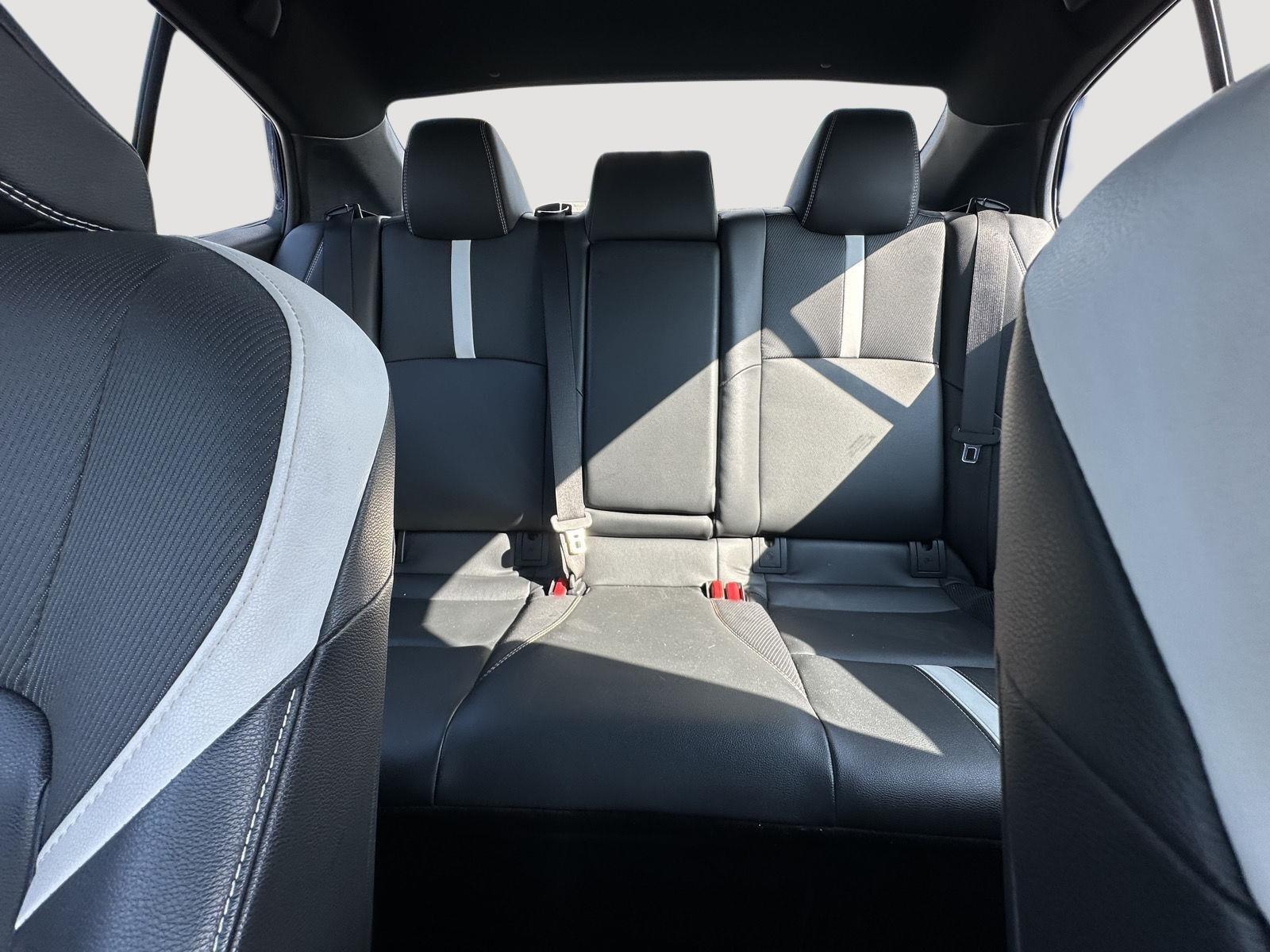 2025 Toyota Camry SE photo 12