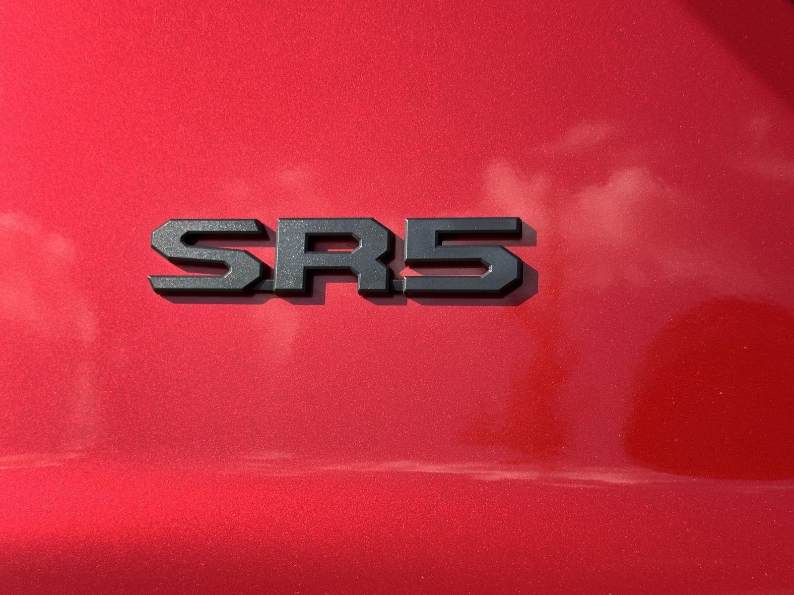 2025 Toyota 4Runner SR5 photo 9