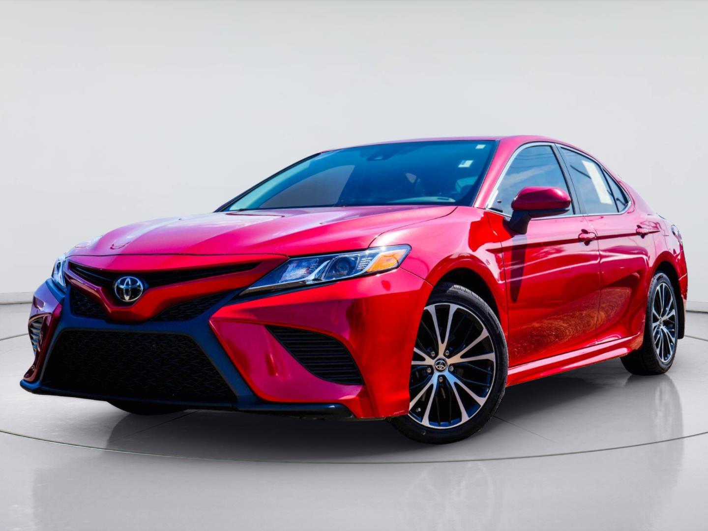  2020 Toyota Camry SE FWD   