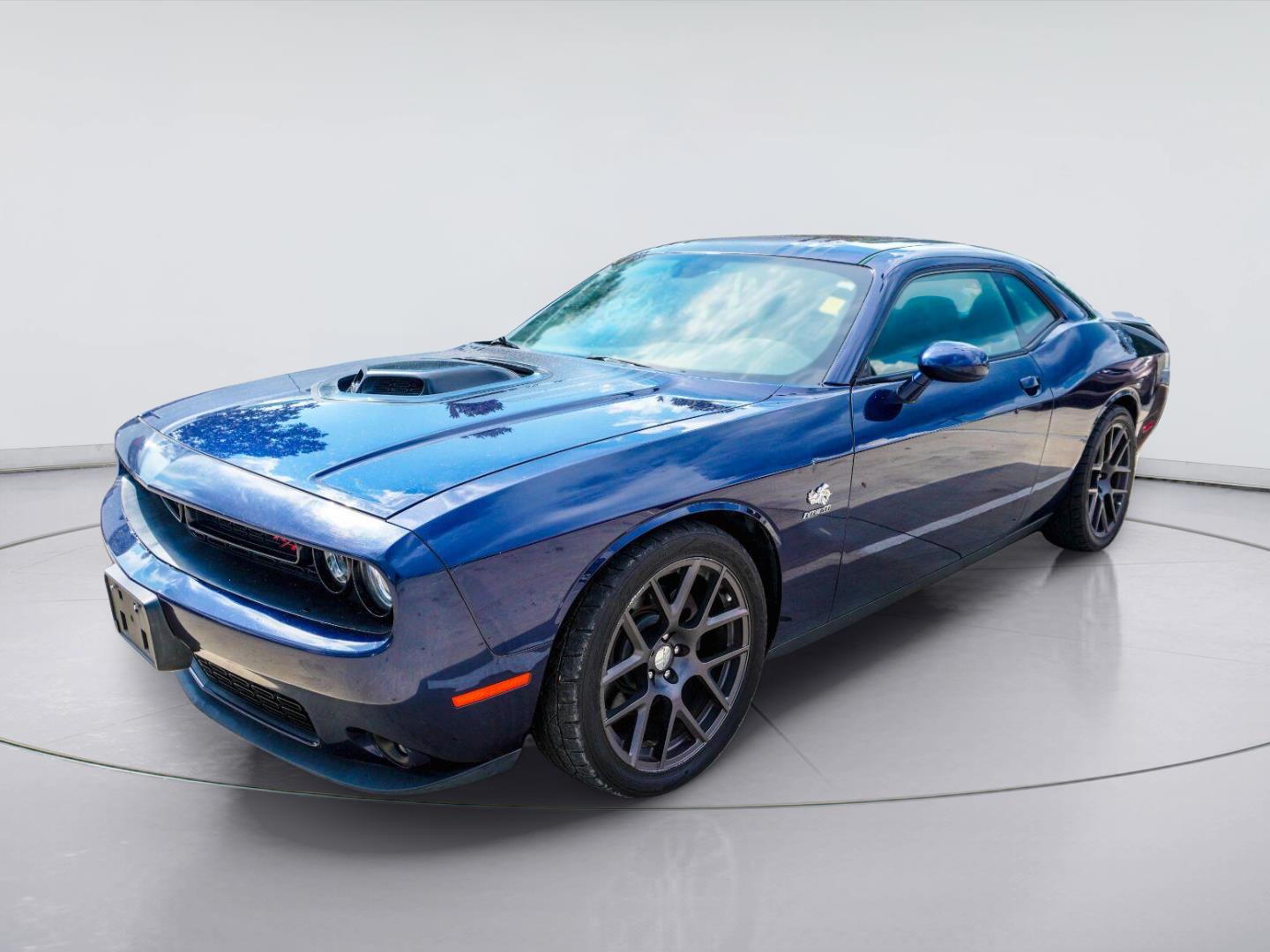  2016 Dodge Challenger R/T Shaker RWD   