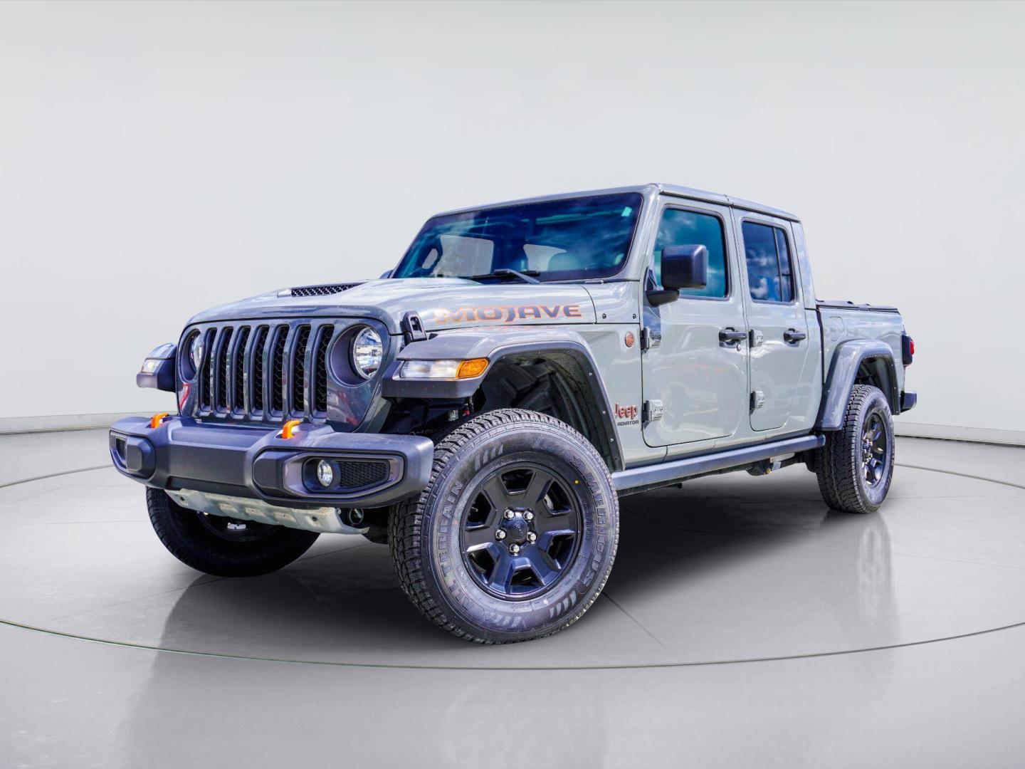  2022 Jeep Gladiator Mojave Crew Cab 4WD   
