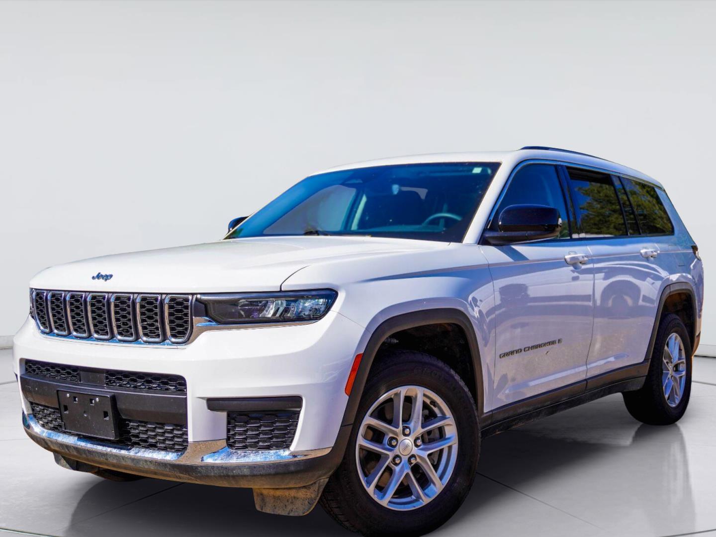  2024 Jeep Grand Cherokee L Laredo RWD   